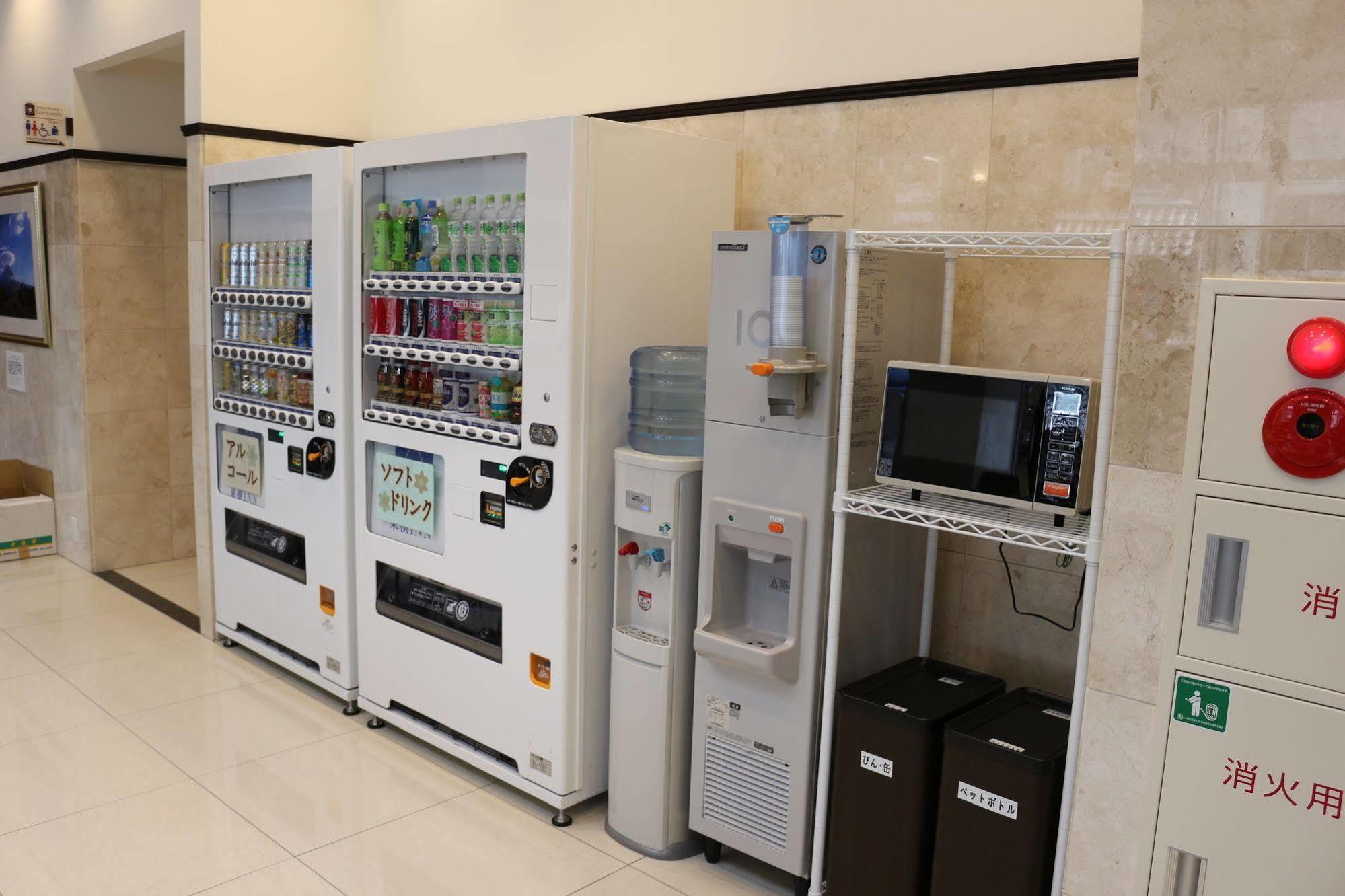 Toyoko Inn Oita Nakatsu Ekimae Buitenkant foto
